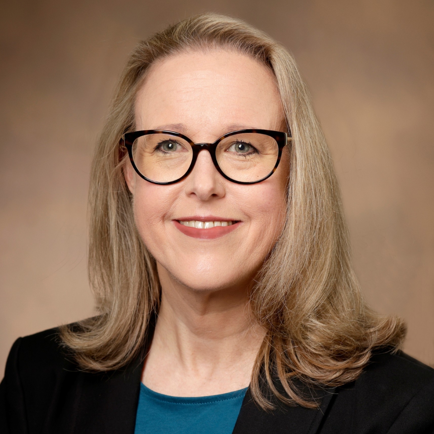 Dr. Lori Coburn headshot