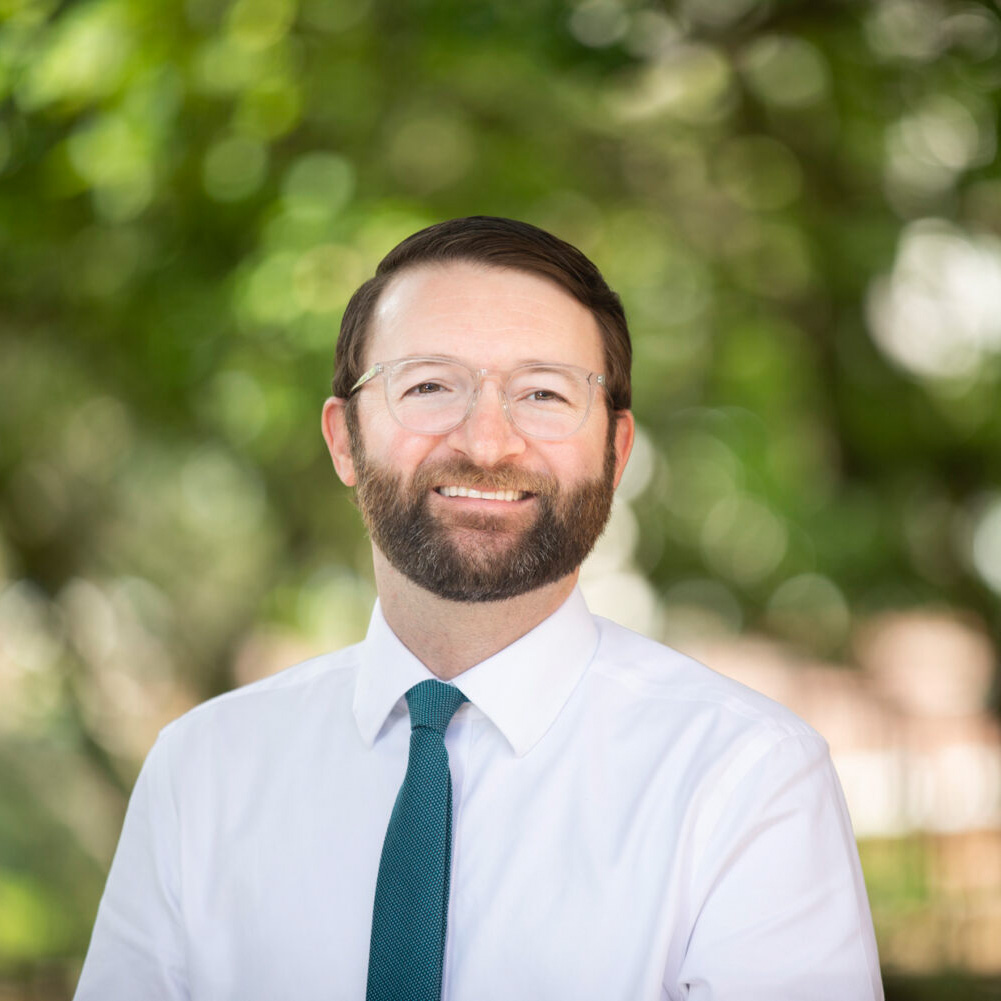 Dr. Bryan Harris outdoor headshot